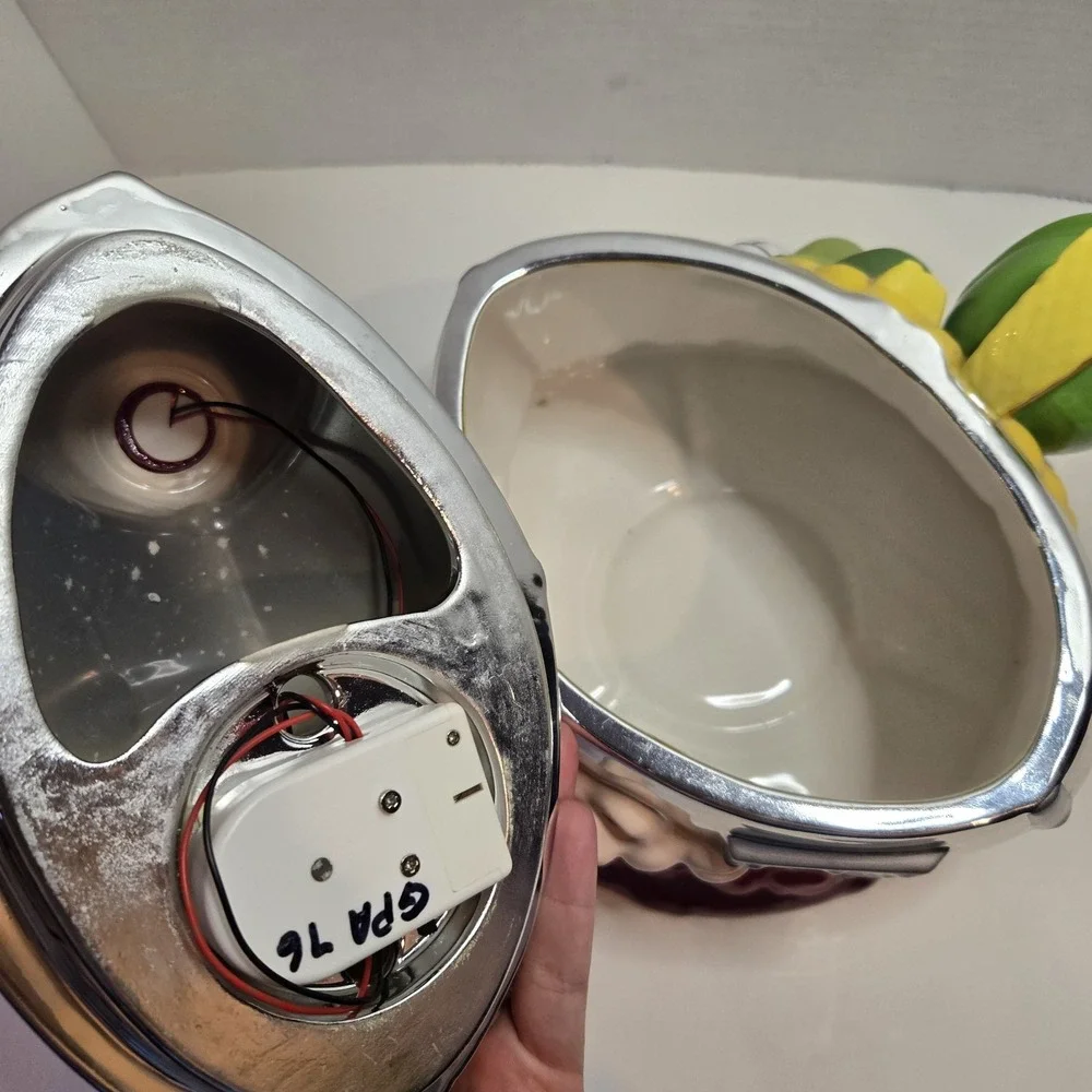 VTG RARE Marvin the Martian Daffy &  Porky Warner Bro's Cookie Jar Light Up Ship